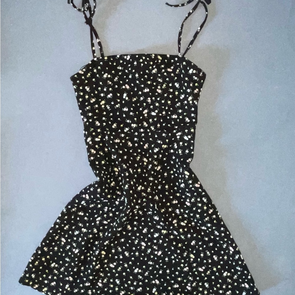 H&M Divide Dress - Picture 4 of 4